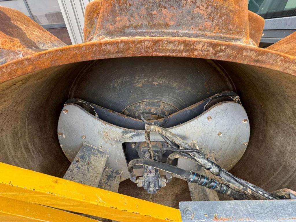 Hamm H13i Padfoot compactor Photo 12