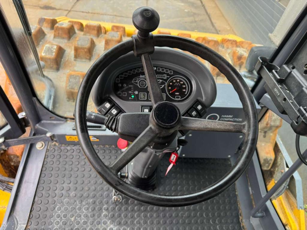 Hamm H13i Padfoot compactor Photo 19