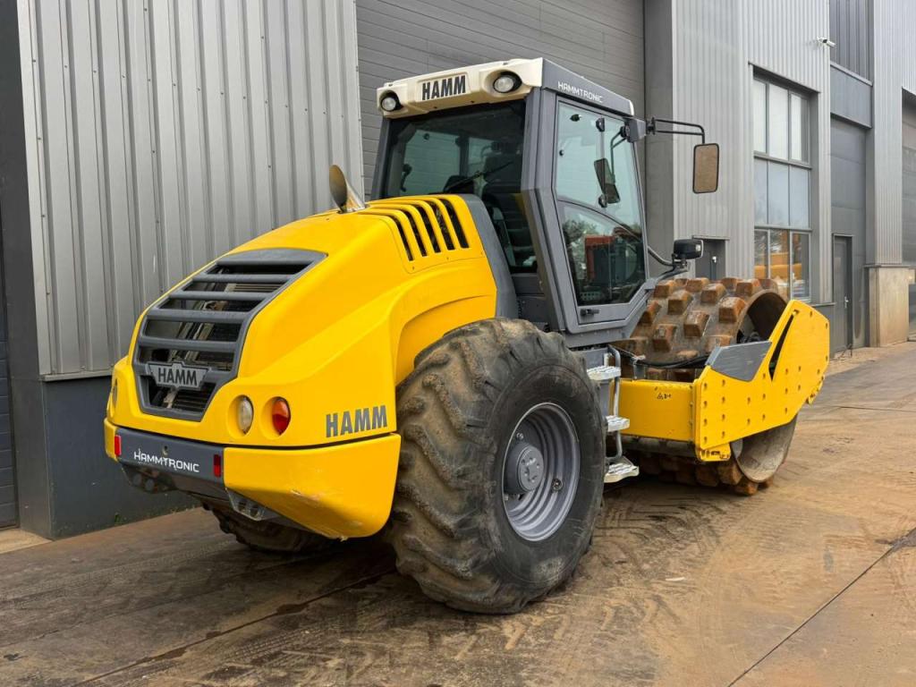 Hamm H13i Padfoot compactor Photo 5