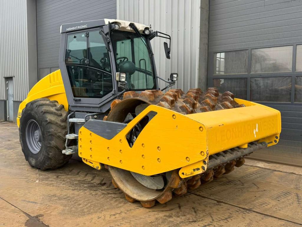 Hamm H13i Padfoot compactor Photo 7