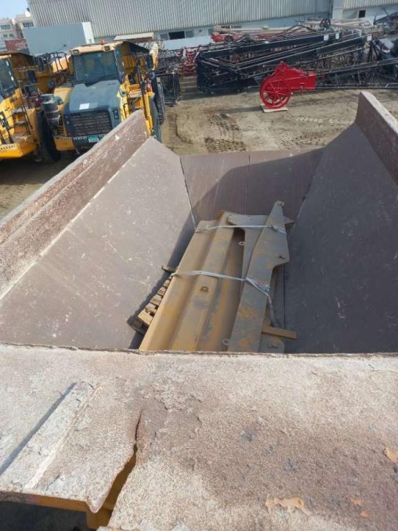 Komatsu HM400-3R (4 units available for sale in Abu Dhabi) Photo 17