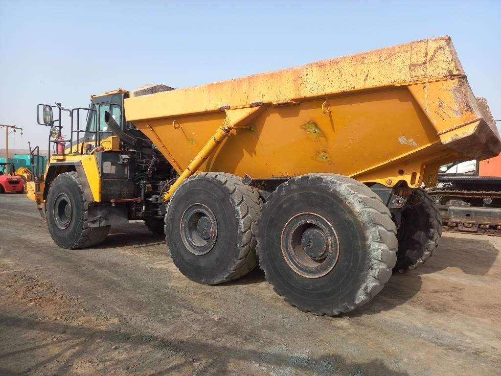 Komatsu HM400-3R (4 units available for sale in Abu Dhabi) Photo 6