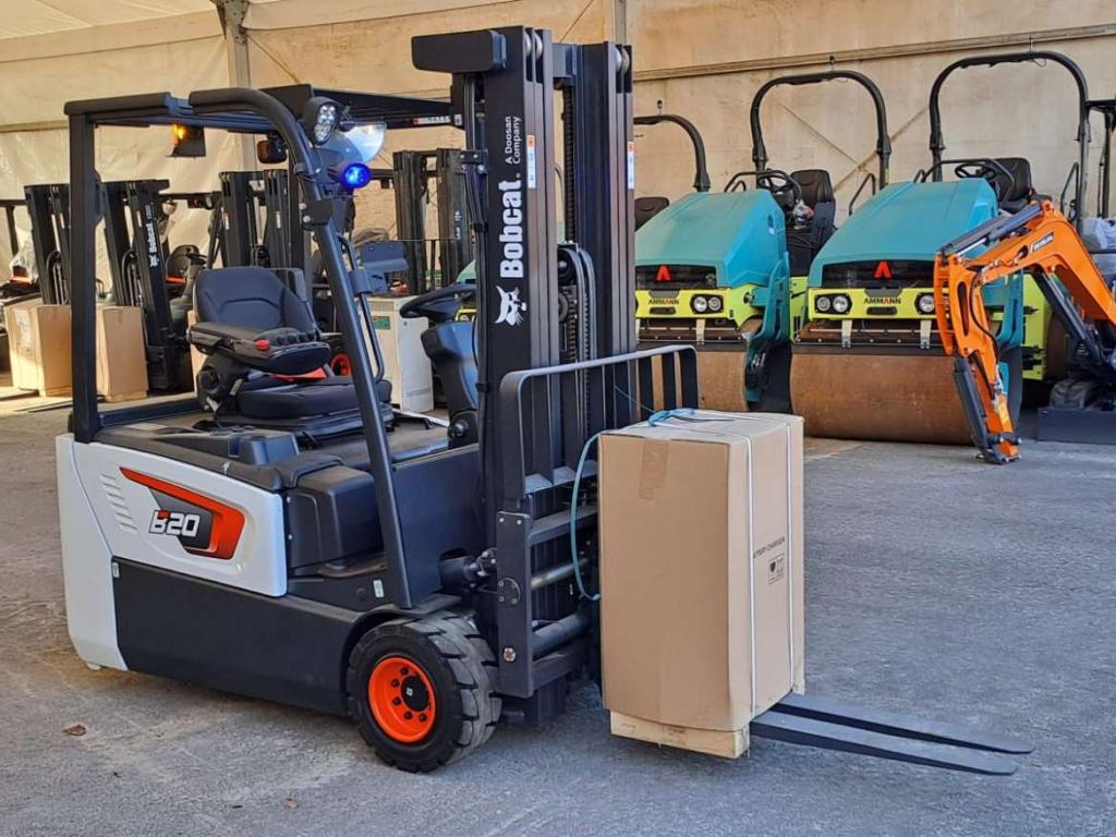 Bobcat B20 Photo 6