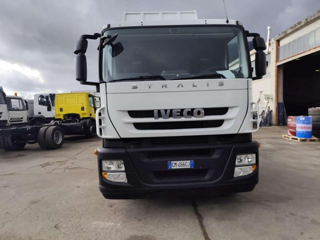 Iveco STRALIS AD 190S31P Photo 14