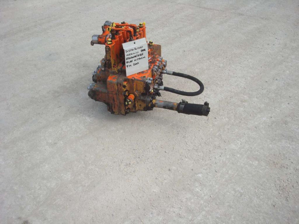 Distributeur hydraulique pour Fiat Hitachi FH 200 Photo 4