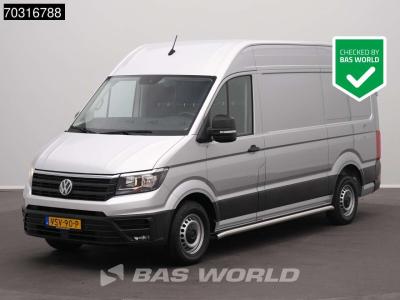 Volkswagen Crafter 140pk L3H3 Trekhaak Navi Airco Cruise Parkeersensoren v+a Euro6 L2H2 A/C Towbar Cruise cont en vente par BAS World B.V.