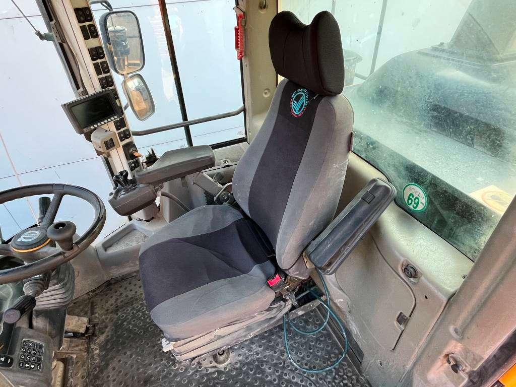 Volvo L150H - Automatic Greasing / Camera Photo 8