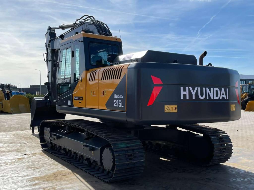 Hyundai R215L Photo 3
