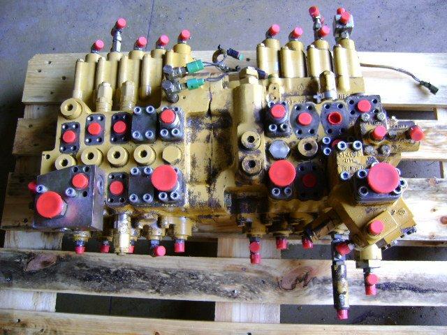Distributeur hydraulique pour Caterpillar 325 B Photo 1