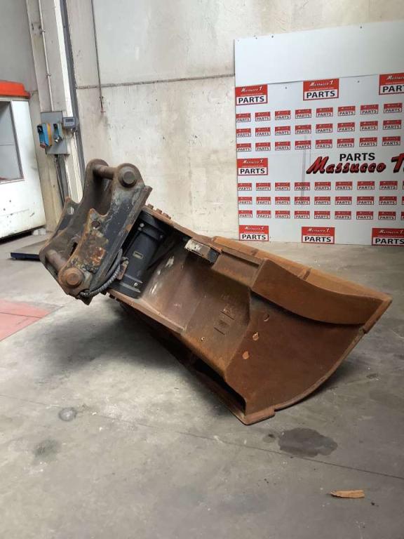 Hitachi ZX350 Photo 3