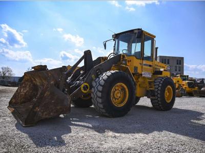 Volvo L70B Photo 1