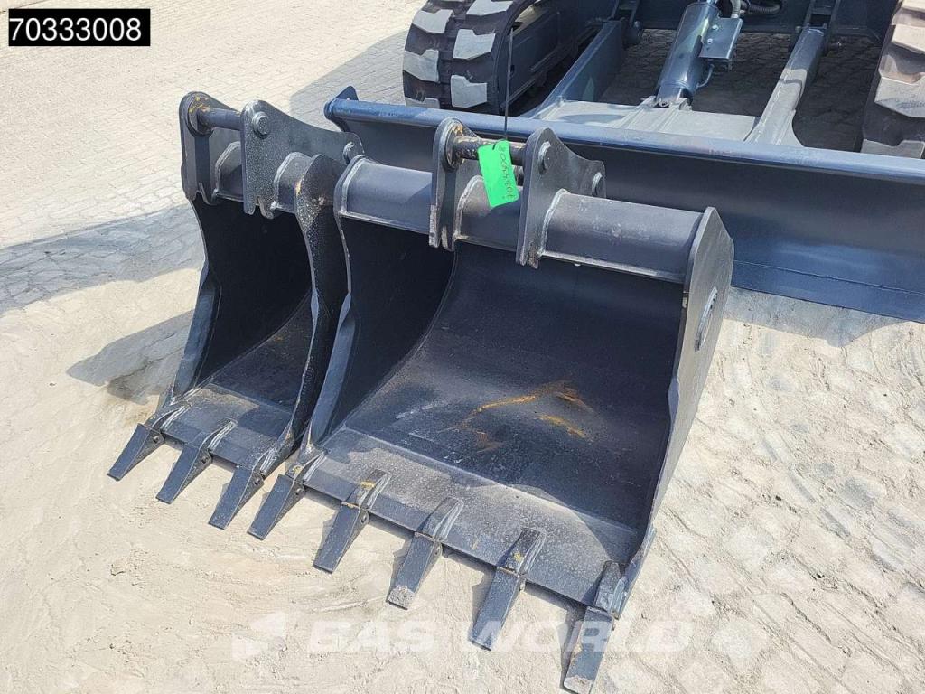 Develon DX85 R-7 A/C - PIN ON / 3 BUCKETS Photo 13