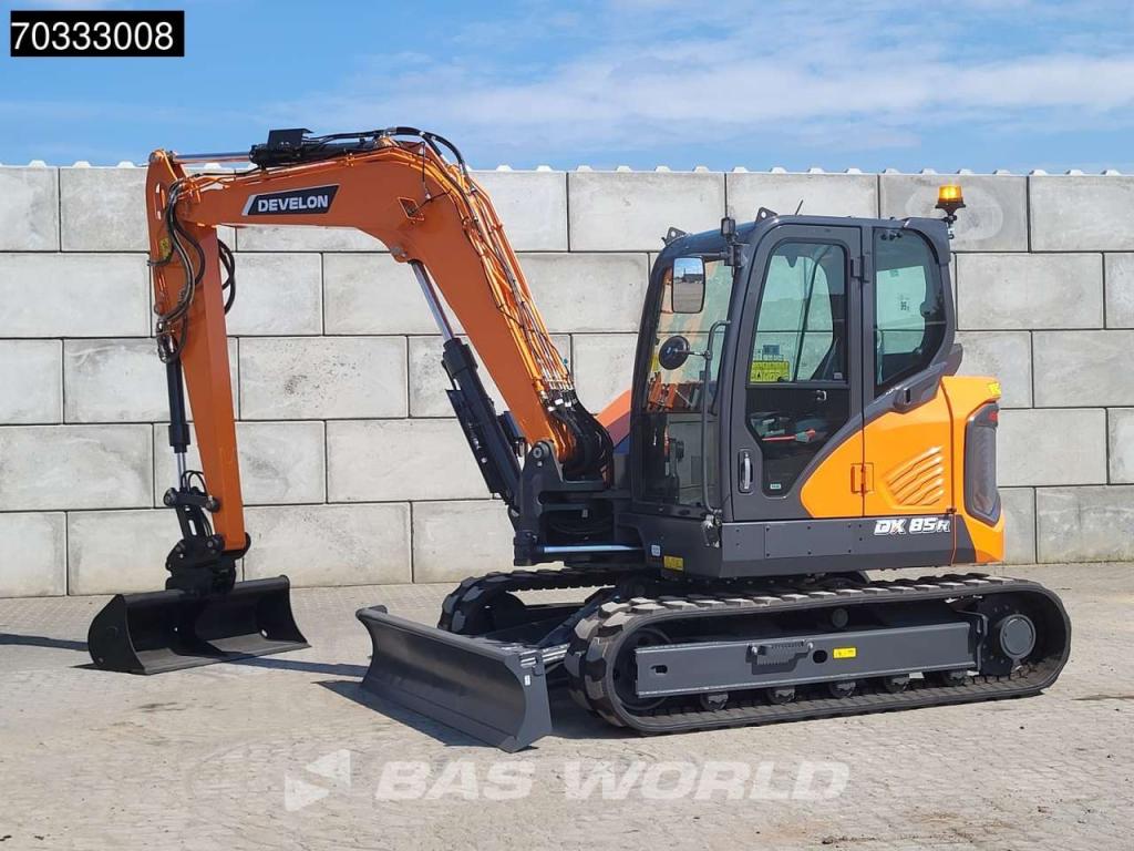 Develon DX85 R-7 A/C - PIN ON / 3 BUCKETS Photo 3