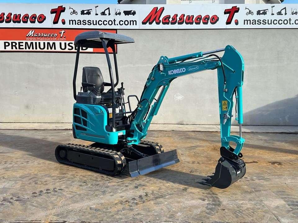 Kobelco SK17 SR-3 Photo 18