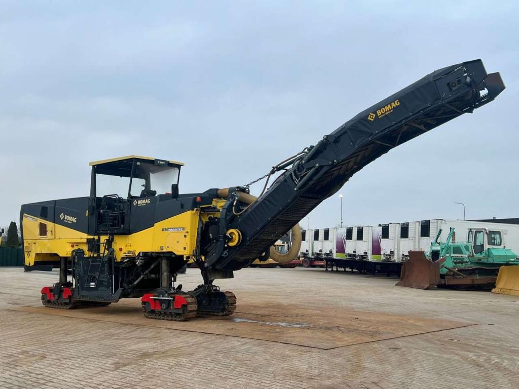 Bomag BM2000 / 75 Cold Planer Photo 7