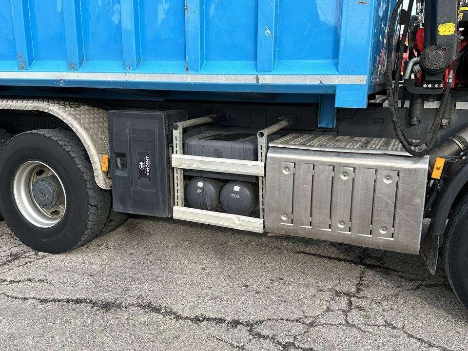 Mercedes-Benz 4145  8x4 Photo 9