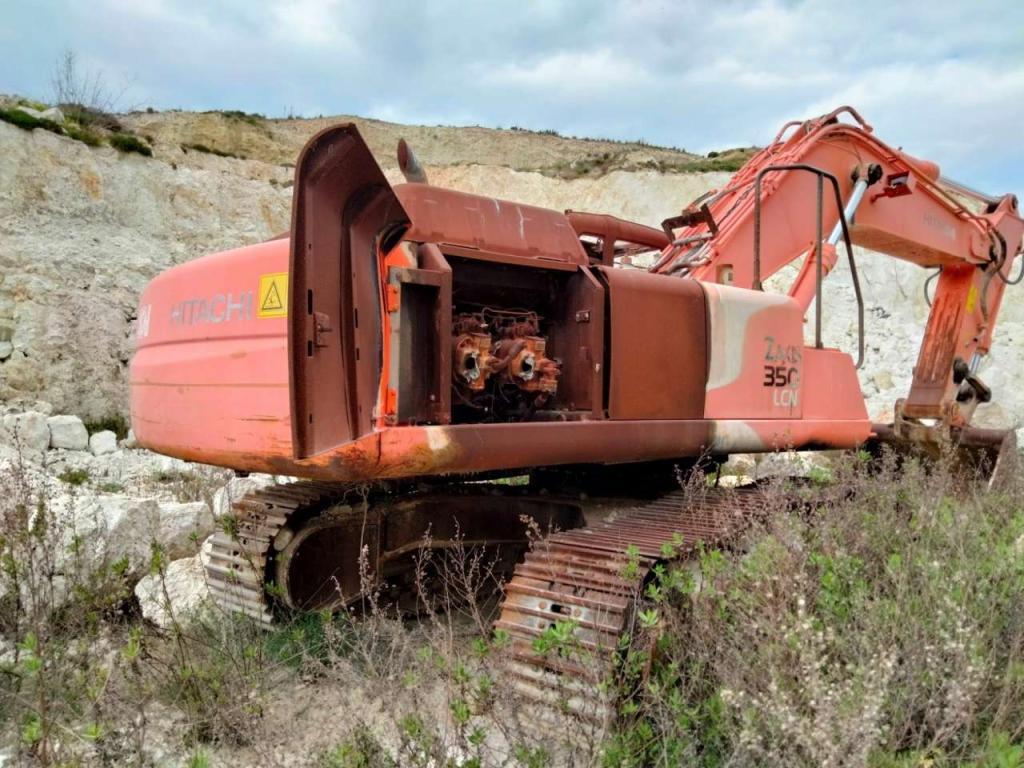 Hitachi ZX350LCN Photo 2