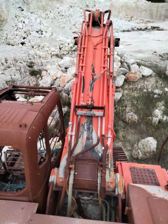 Hitachi ZX350LCN Photo 9