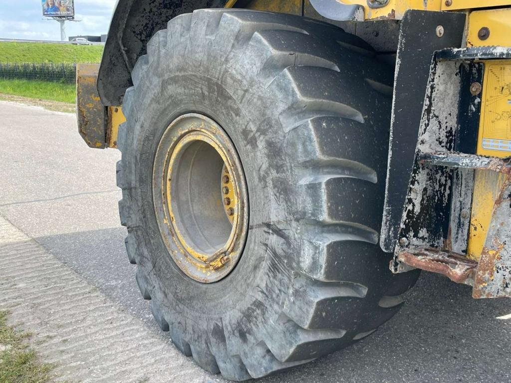 Caterpillar 966M Photo 13