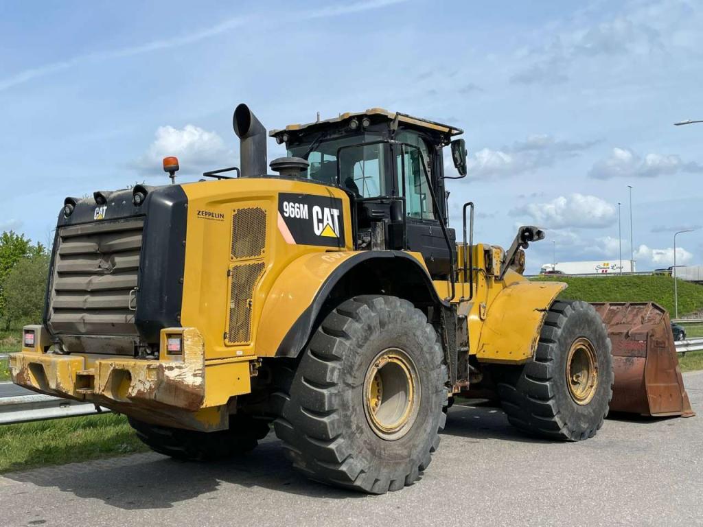 Caterpillar 966M Photo 5