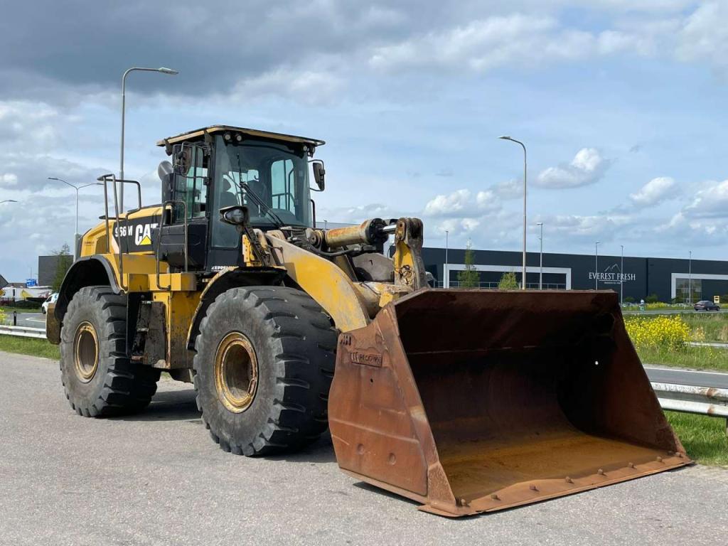 Caterpillar 966M Photo 7