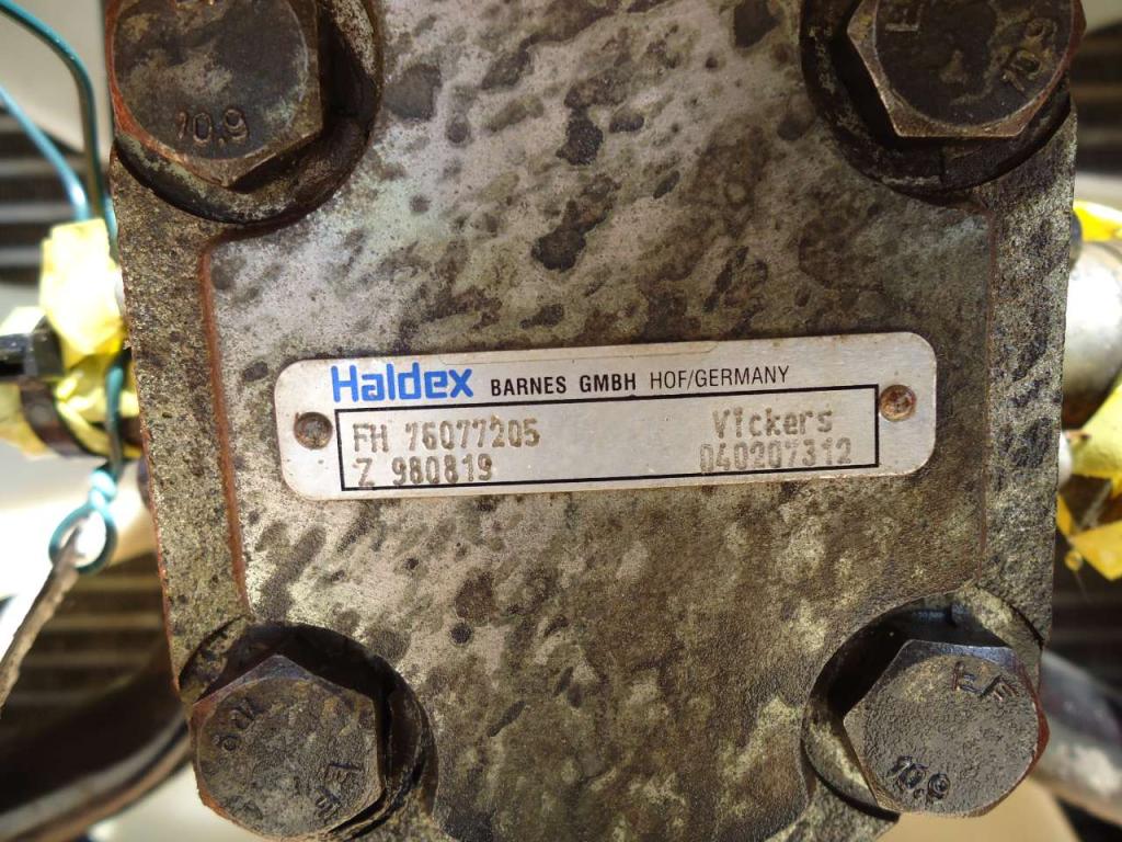 Pompe hydraulique pour ventilateur pour Fiat Kobelco /Fiat Hitachi W270 Photo 2