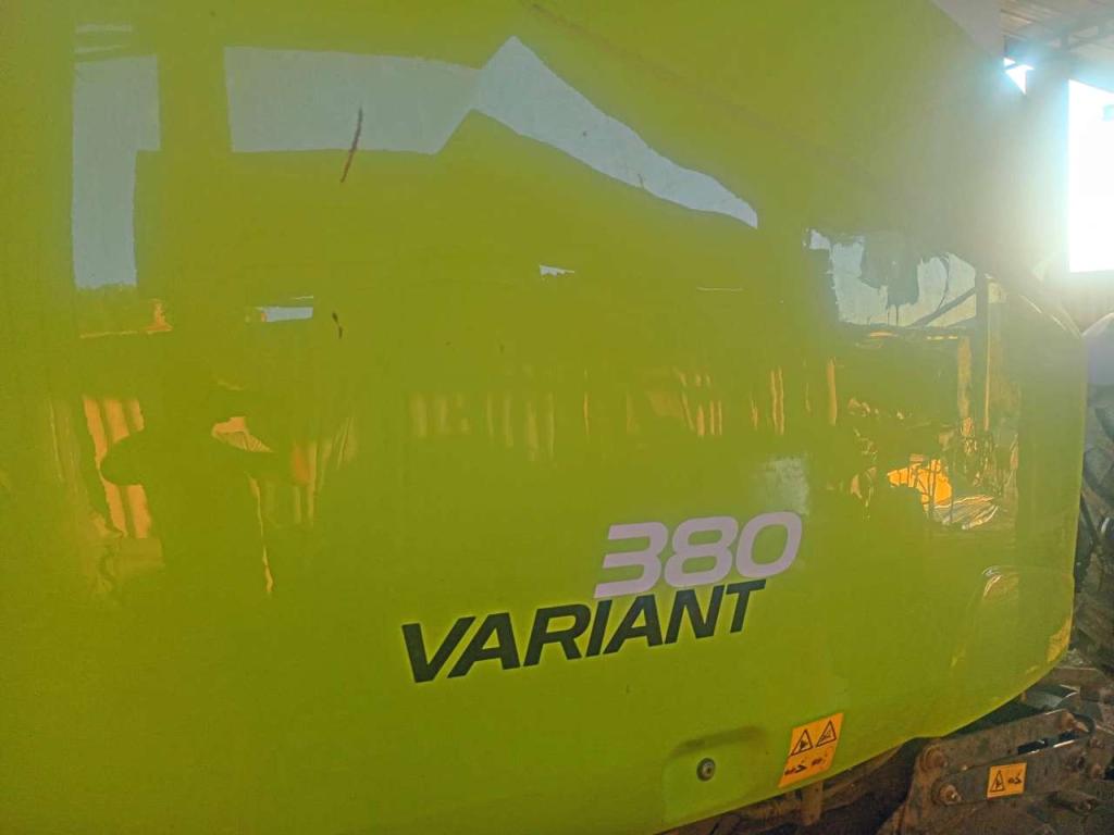 Claas VARIANT380-RF Photo 5