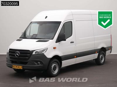 Mercedes-Benz Sprinter 317 CDI Automaat 2025 Model L2H2 Navi LED Airco Cruise Camera Parkeersensoren 10inch MBUX en vente par BAS World B.V.