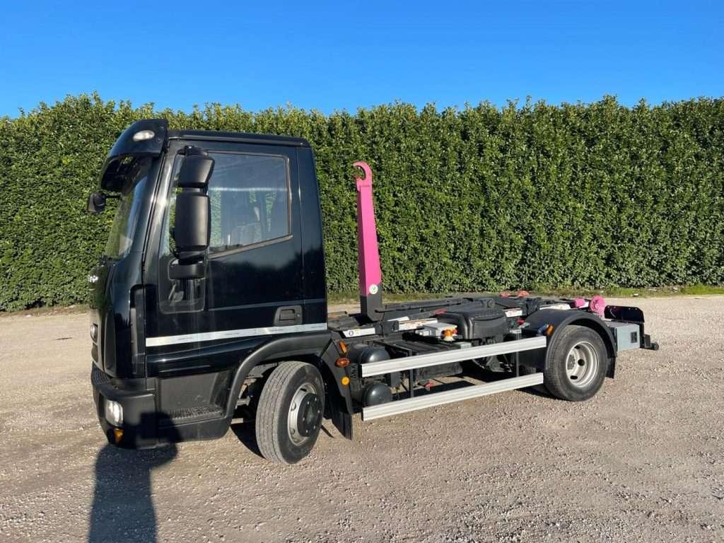 Iveco EUROCARGO 75E18 CON SCARRABILE NUOVO Photo 3