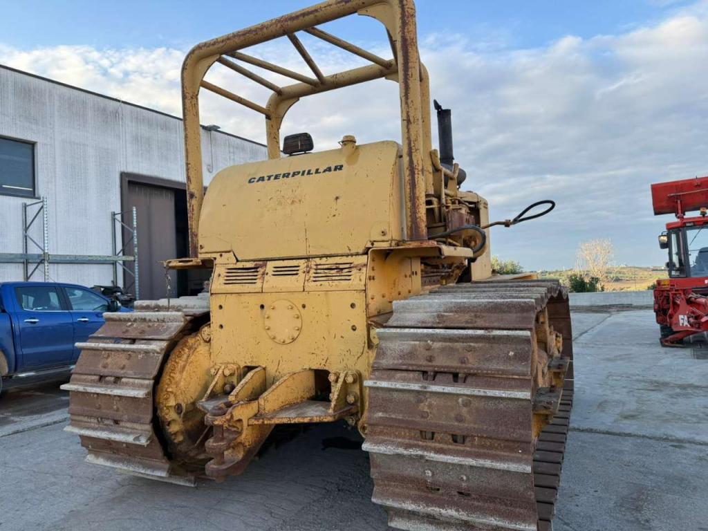 Caterpillar D6H Photo 4