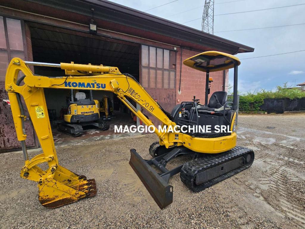 Komatsu PC30 MR-3 Photo 3