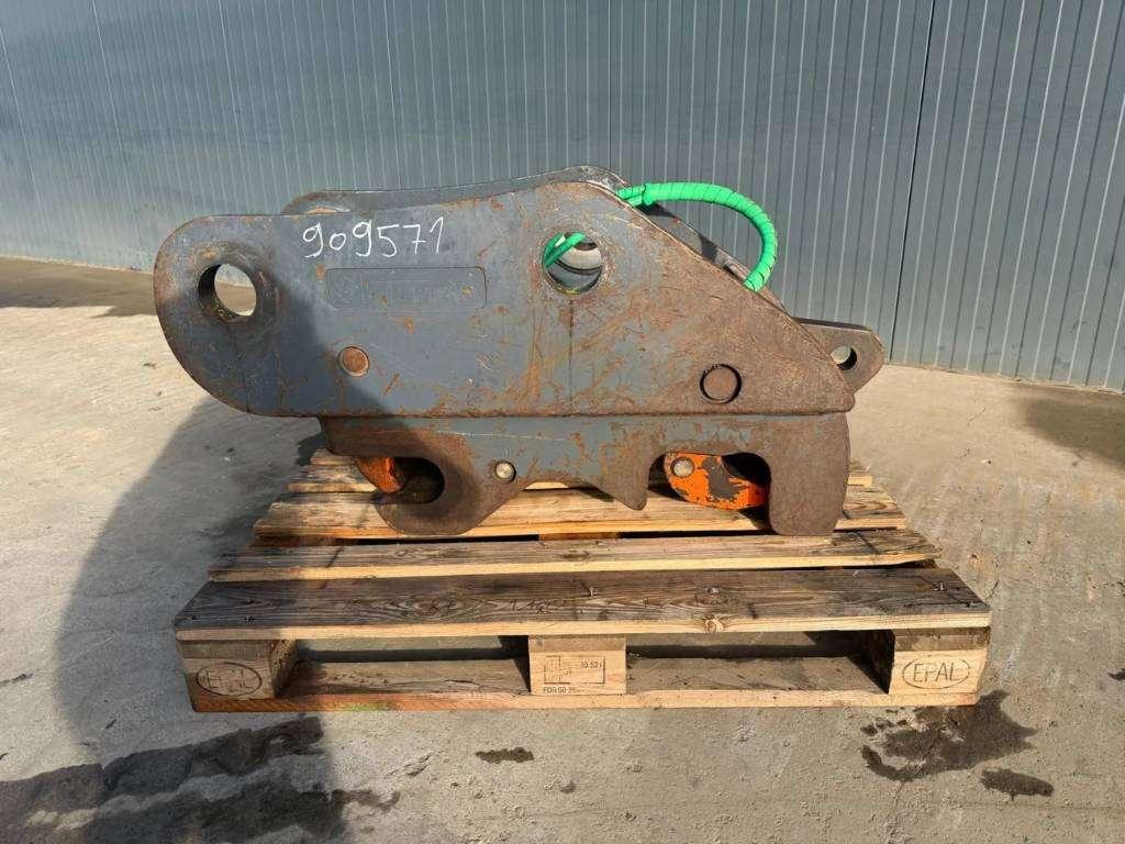 Miller Volvo EC240 / EC250 Geith Photo 4