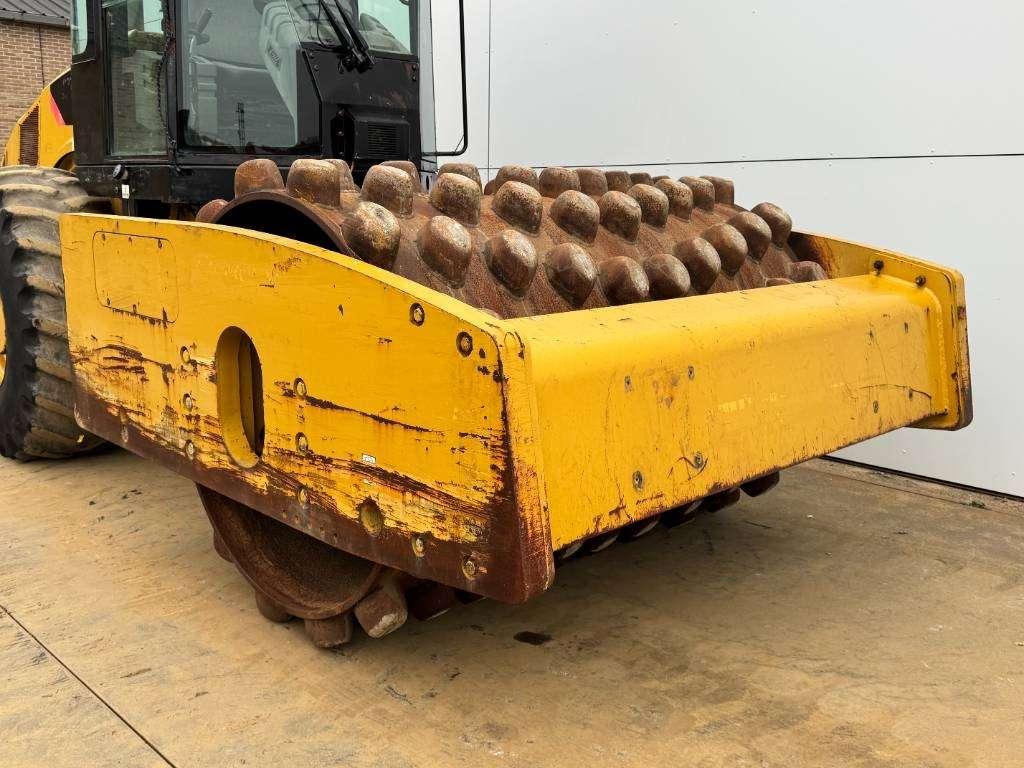 Caterpillar CP74 - Airco / Pat Foot Roller Photo 13