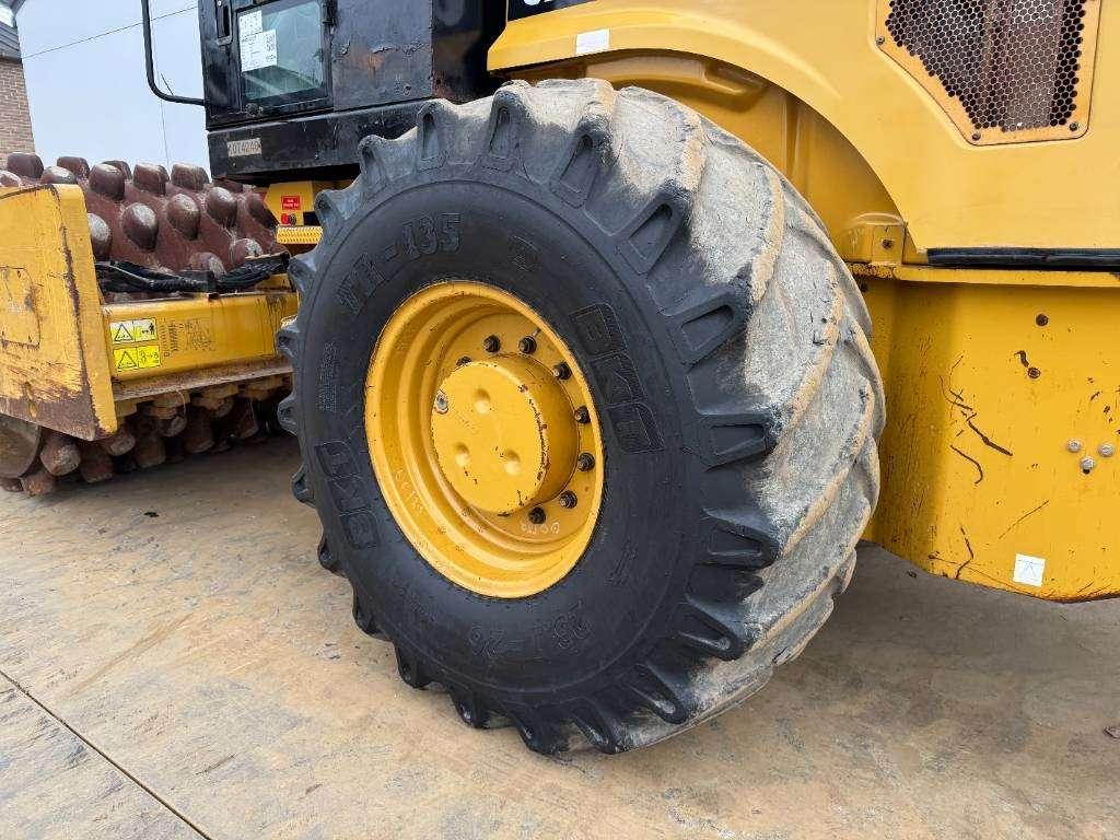 Caterpillar CP74 - Airco / Pat Foot Roller Photo 17