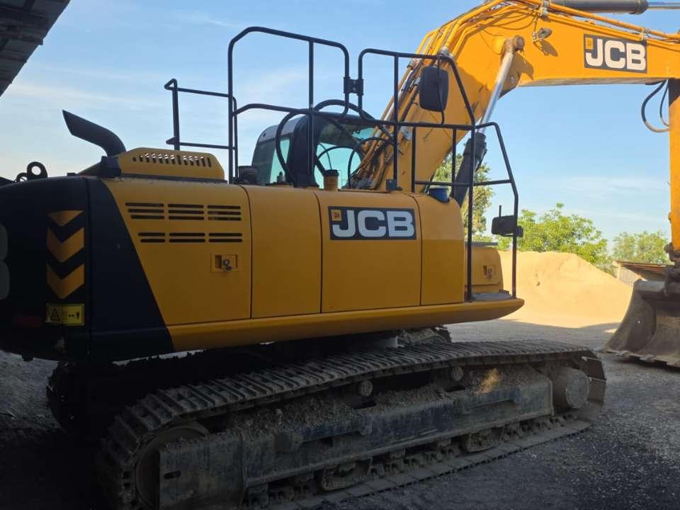 JCB JS220 Photo 2