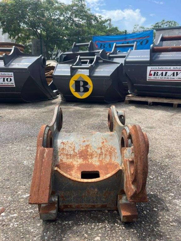 S60 for 12-18 ton excavators Attache rapide hydraulique Photo 3