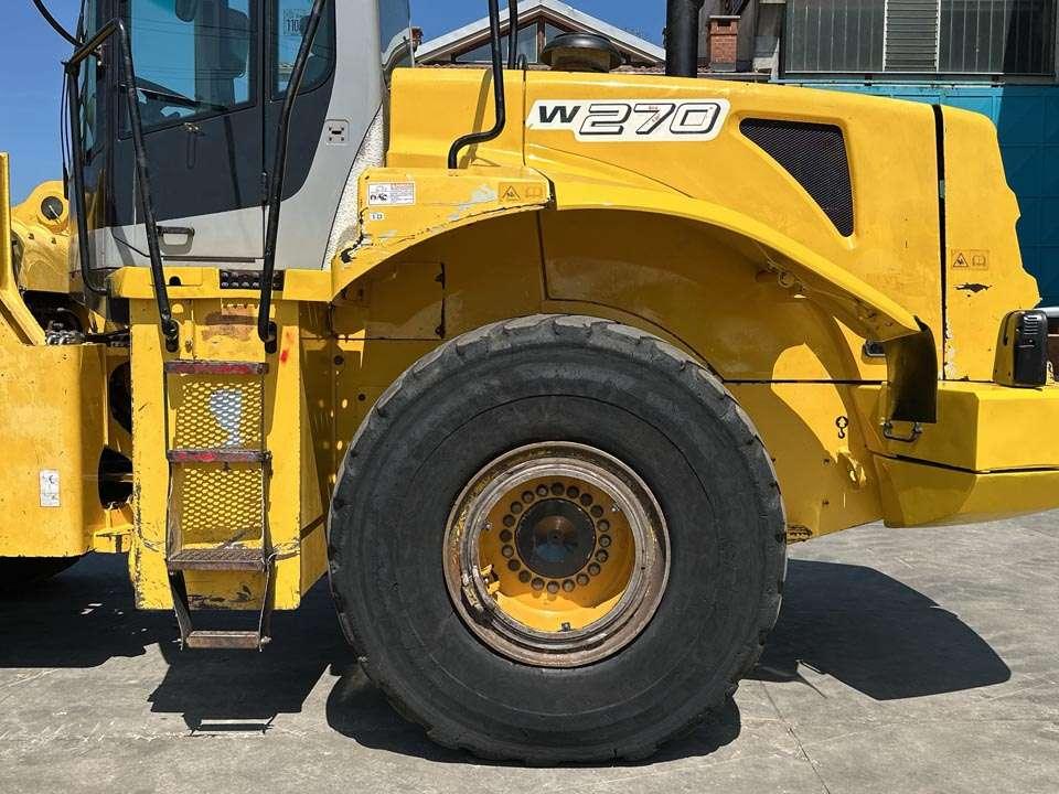 New Holland W270 Photo 12