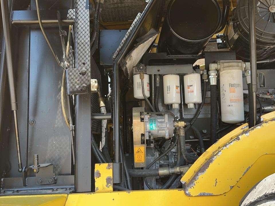 New Holland W270 Photo 13