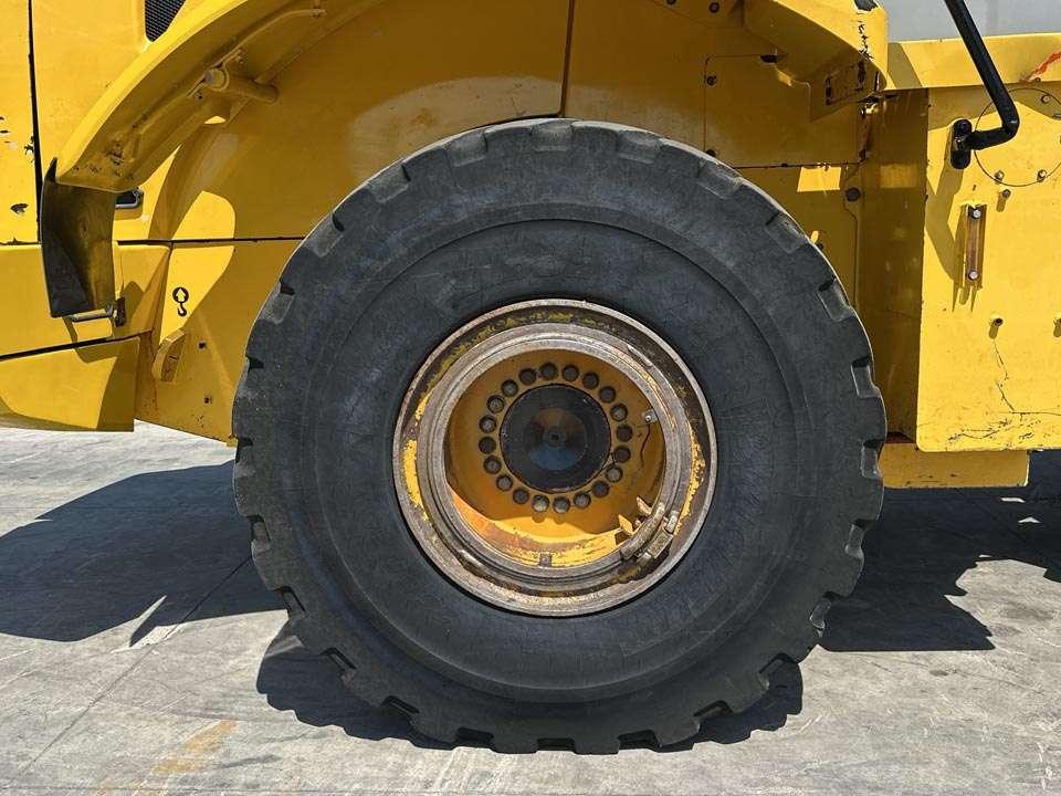 New Holland W270 Photo 4