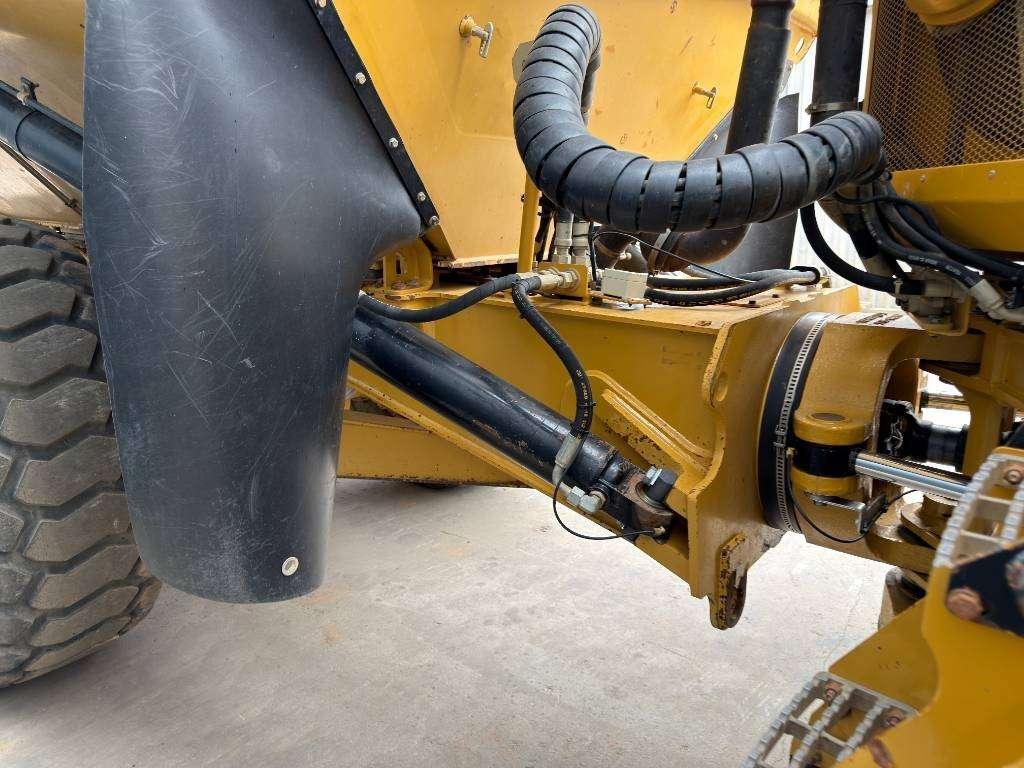 Caterpillar 730C Photo 14