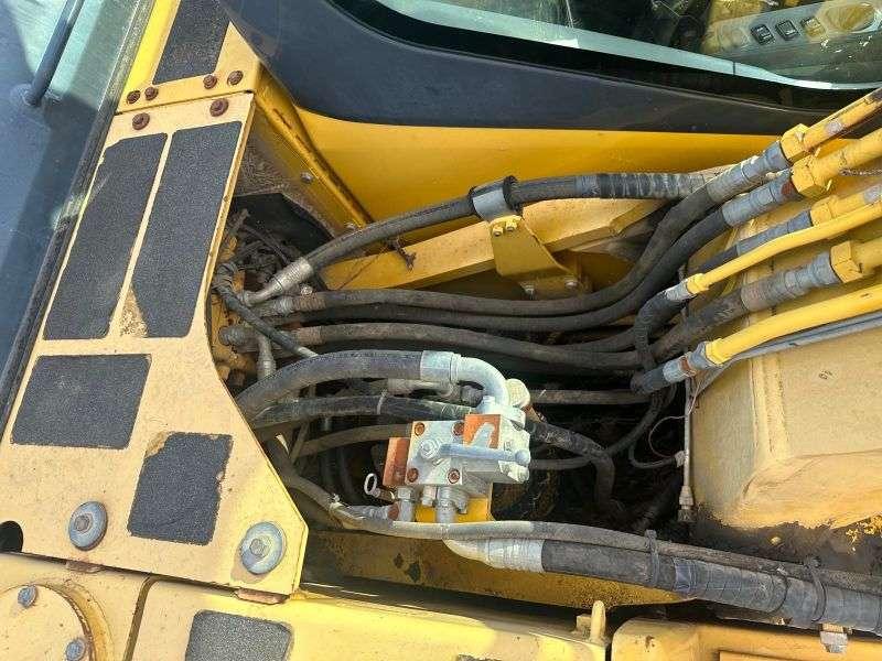 Komatsu PC160LC-7K Photo 12