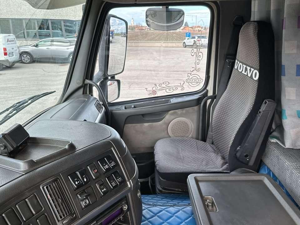 Volvo FM 9 4x2 Photo 13