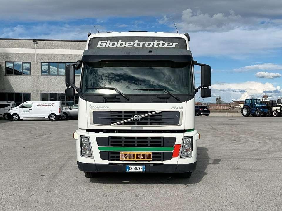 Volvo FM 9 4x2 Photo 18