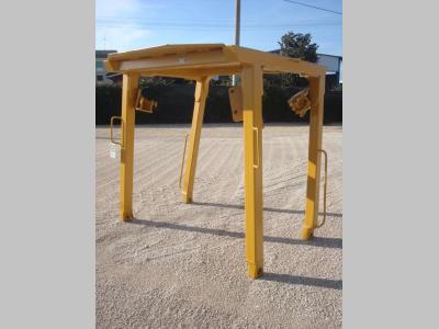 Structure de protection ROPS pour FIAT ALLIS -  DOZER FL20 - FD20 en vente par OLM 90 Srl