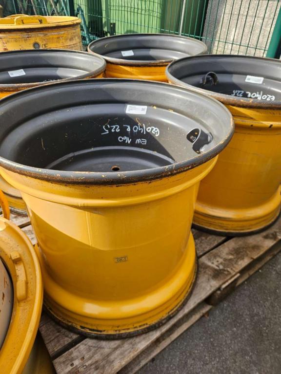 20.00 x 22.5 Rims pour wheel excavators Photo 2