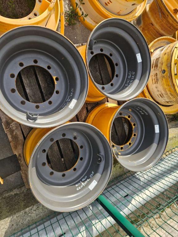 20.00 x 22.5 Rims pour wheel excavators Photo 4