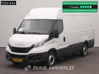 Iveco Daily 35S14 L2H2 Airco Cruise 3500kg trekgewicht Euro6 3520L Airco Cruise control en vente par BAS World B.V.