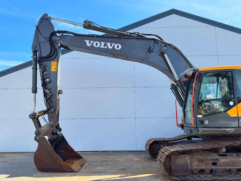 Volvo EC250EL - Hammer Lines / Quick Coupler Photo 11