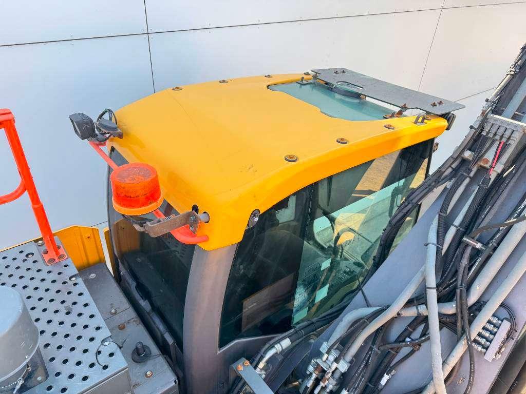 Volvo EC250EL - Hammer Lines / Quick Coupler Photo 28