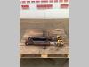 Piston de direction pour Caterpillar 924G Photo 1 thumbnail